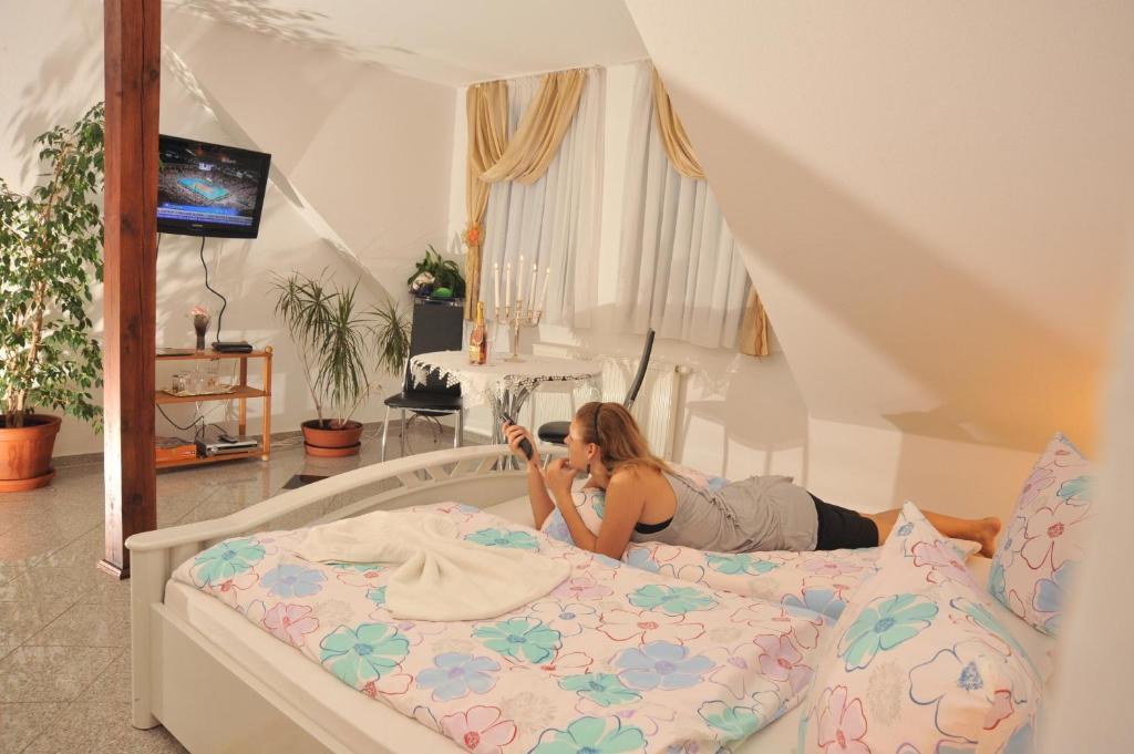 Ferienwohnung Pensjonacik Graven Nidzica Exterior foto