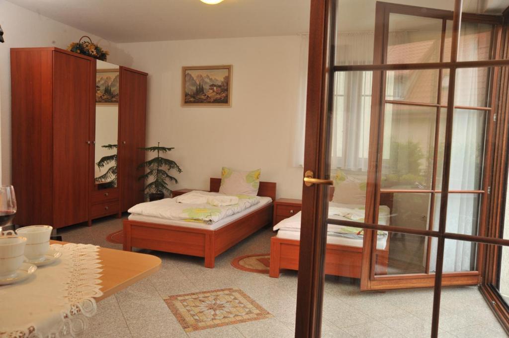 Ferienwohnung Pensjonacik Graven Nidzica Zimmer foto