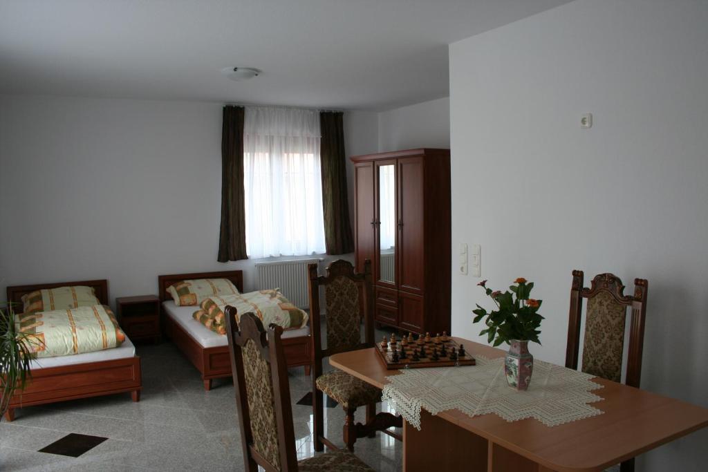 Ferienwohnung Pensjonacik Graven Nidzica Zimmer foto