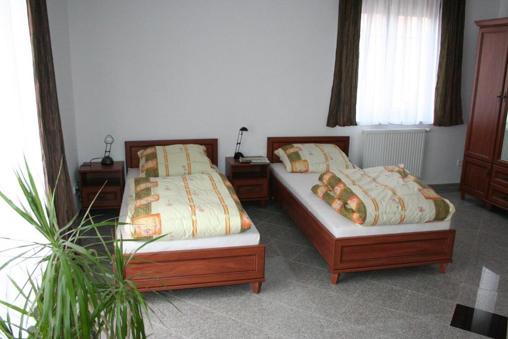 Ferienwohnung Pensjonacik Graven Nidzica Zimmer foto